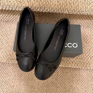 NIB ECCO Sculpted Lx Women's Leather Ballerina flat Black EU 40；US9-9.5 222323